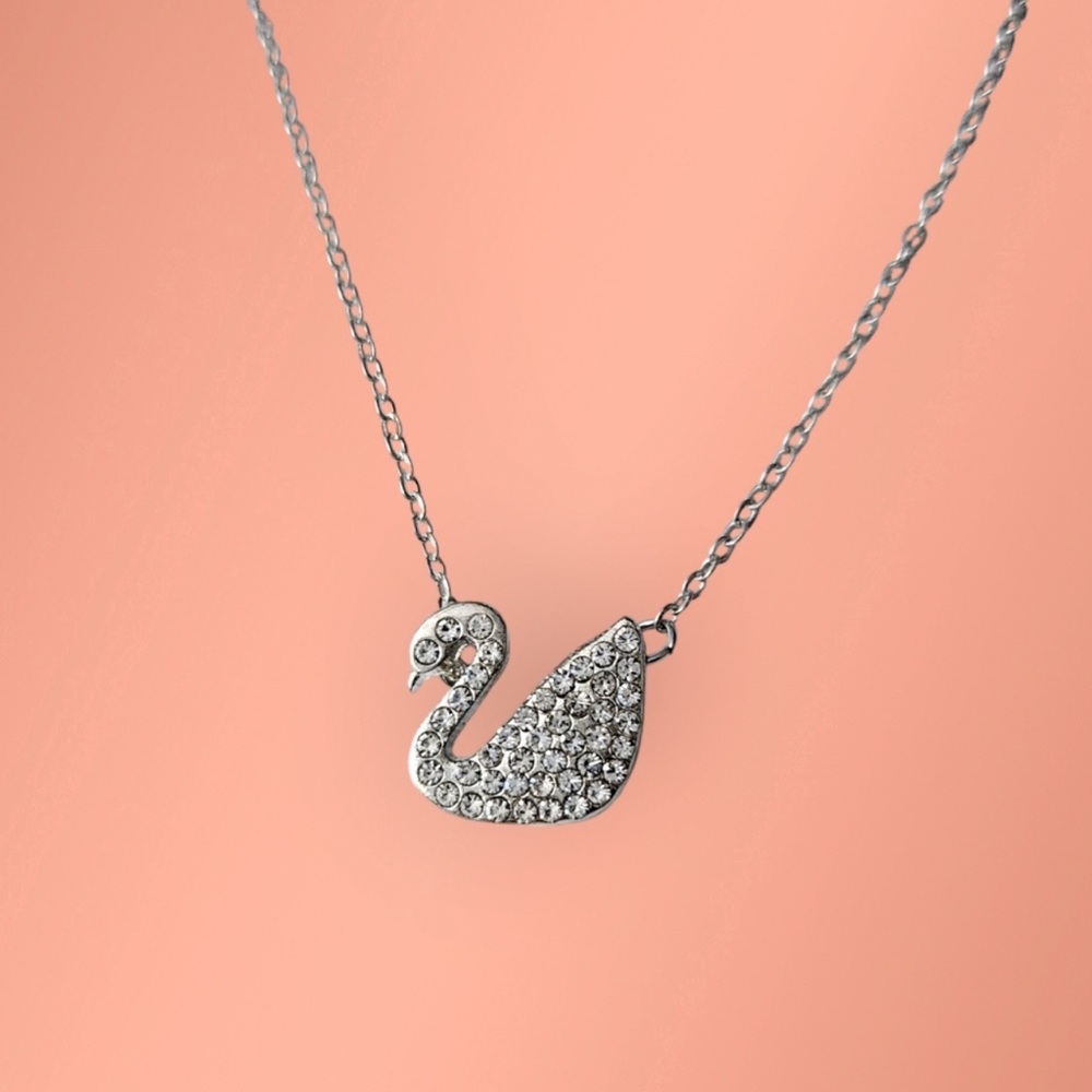 Silver Swan Pendant Necklace